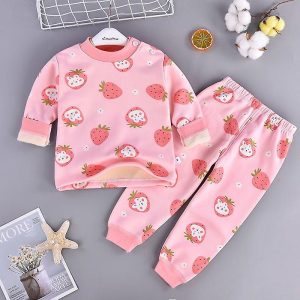 Strawberry Printed Velvet Warm Pajama Set for Infants - Pink, 2-3 Years