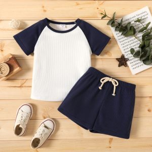 2-piece Toddler Boy Waffle Colorblock Raglan Sleeve Tee and Solid Color Shorts Set - Blue / 3-4 Years